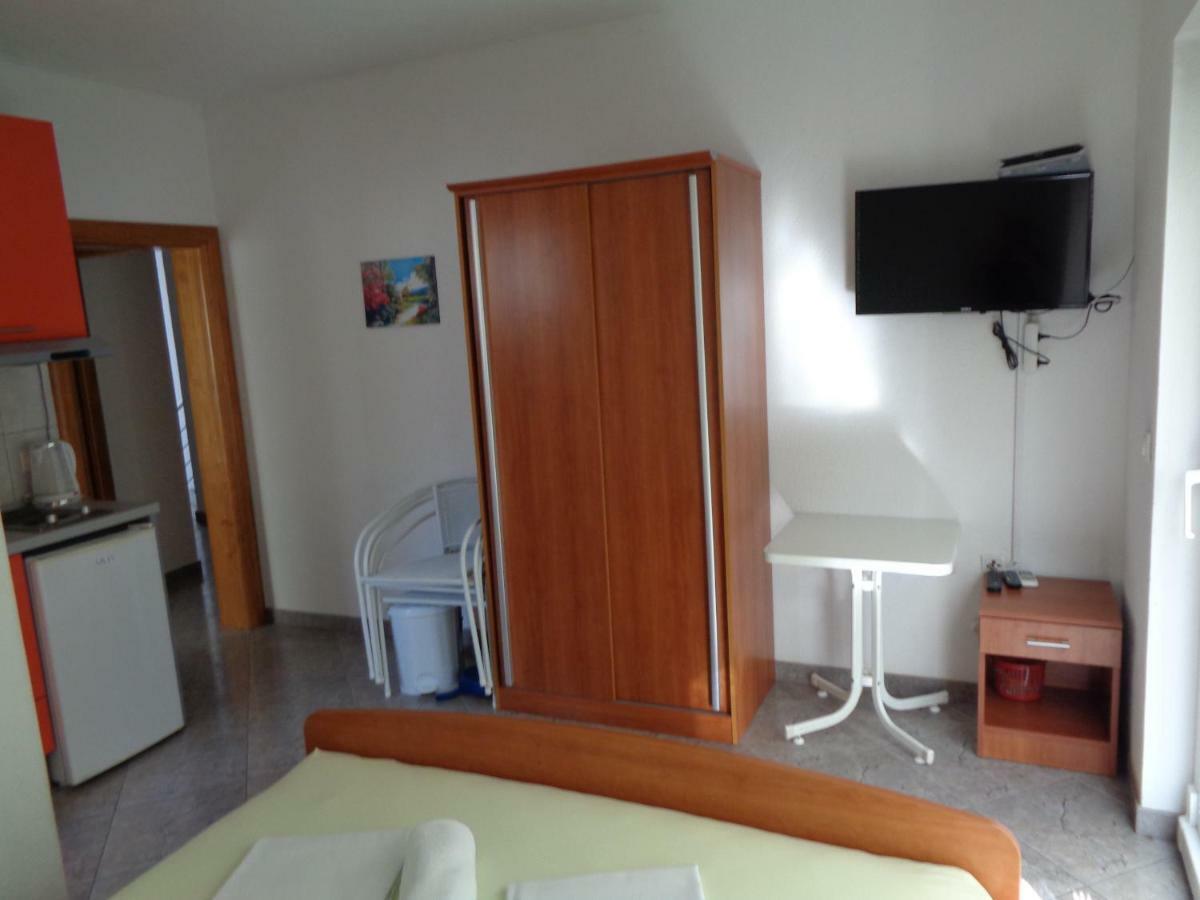 Apartments Rados Lokva Rogoznica Ngoại thất bức ảnh